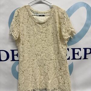 Isaac Mizrahi Elegant Cream Lace Top